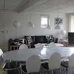 Mersted House 펜션 톤더