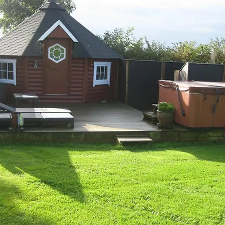 Feriehus Mersted House *