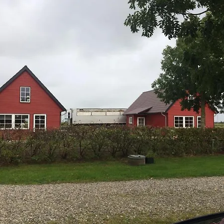 Feriehus Mersted House *