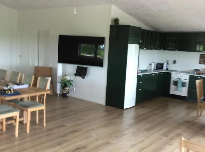 Mersted House Semesterbostad *