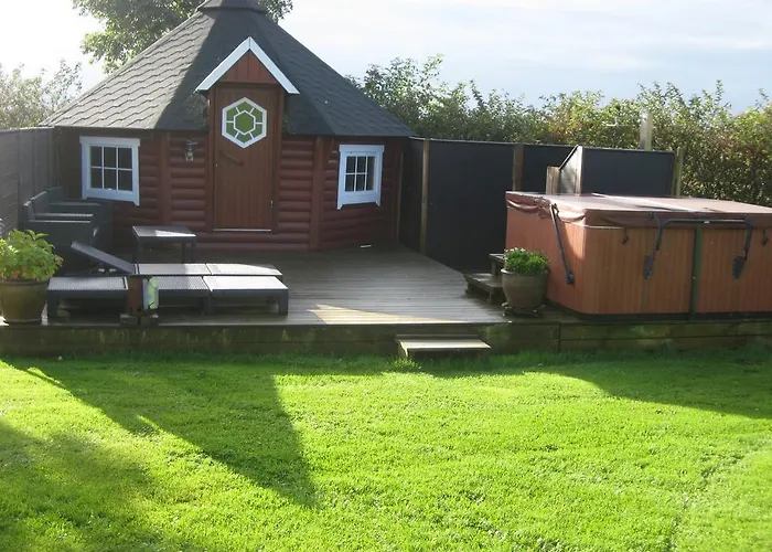 Semesterbostad Mersted House *