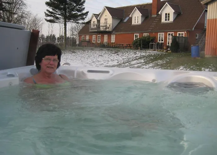 Semesterbostad Mersted House